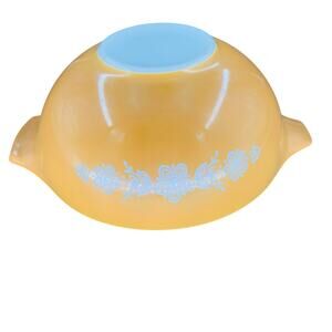 Pyrex 4 Qt. Cinderella Mixing Bowl Butterfly Gold VTG 1970 Large Nesting Yellow